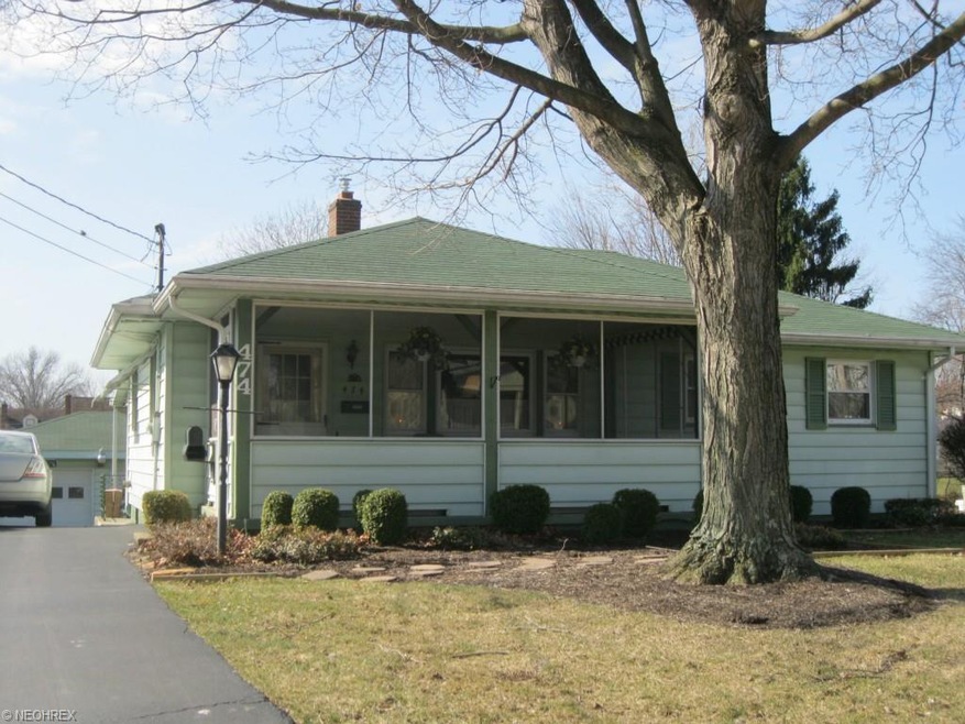 Ranch home, screened in porch, 2-3 bedroom home, 2