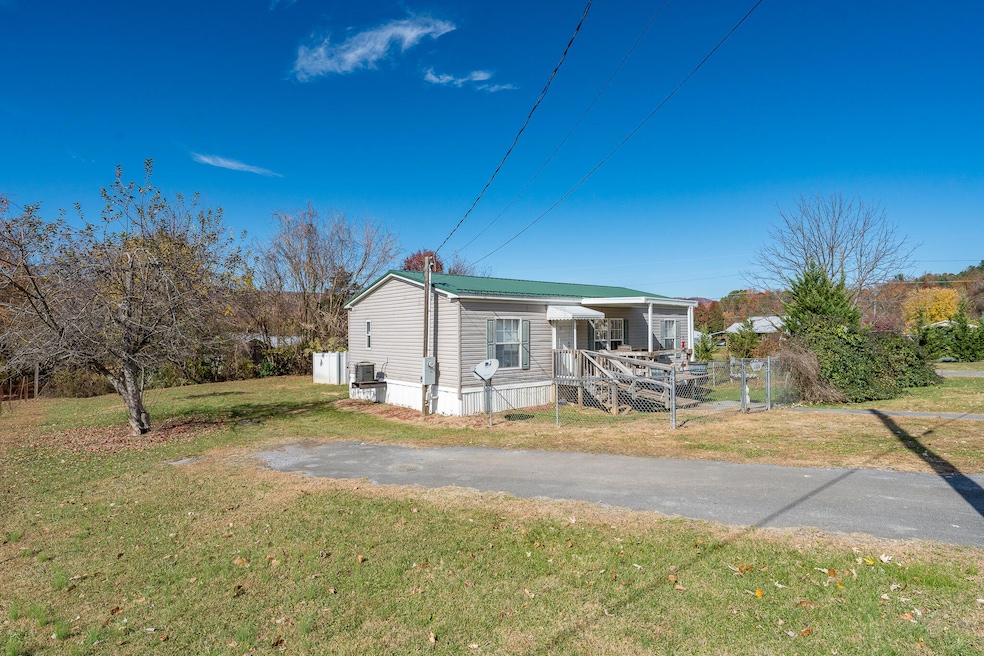 1104 east (1 of 40)
