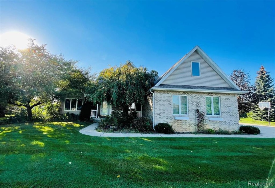 2075 Skipping Stone Trail, Flushing, MI 48433 - photo 1