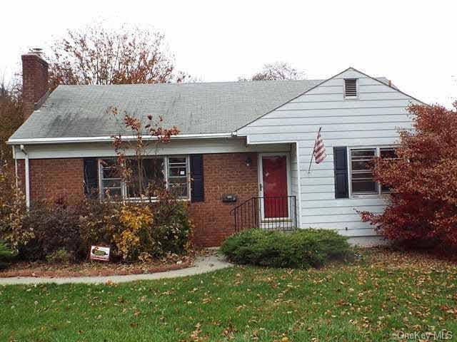 19 Mountain View Rd, Poughkeepsie, NY 12603 - photo 1