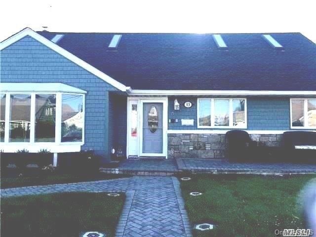 13 Carousel Ln unit Main, Lido Beach, NY 11561 - photo 1