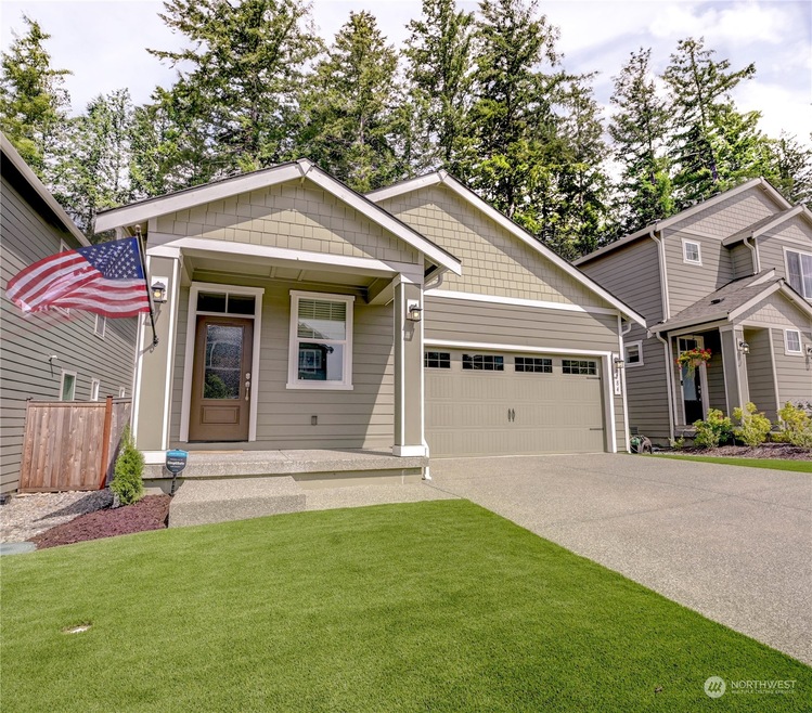 Freshly laid turf offers a maintenance free yard!