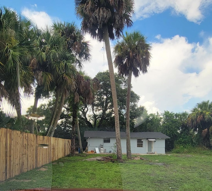 For Rent $1,300/month