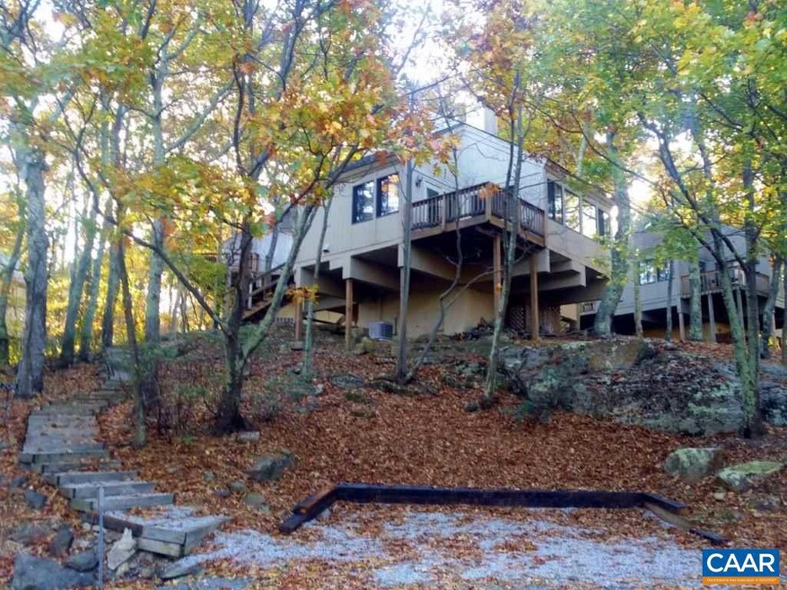 206 Pinnacle Dr unit Treeloft 17, Roseland, VA 22967 - photo 1