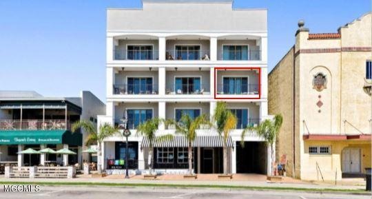 118 N Beach 301