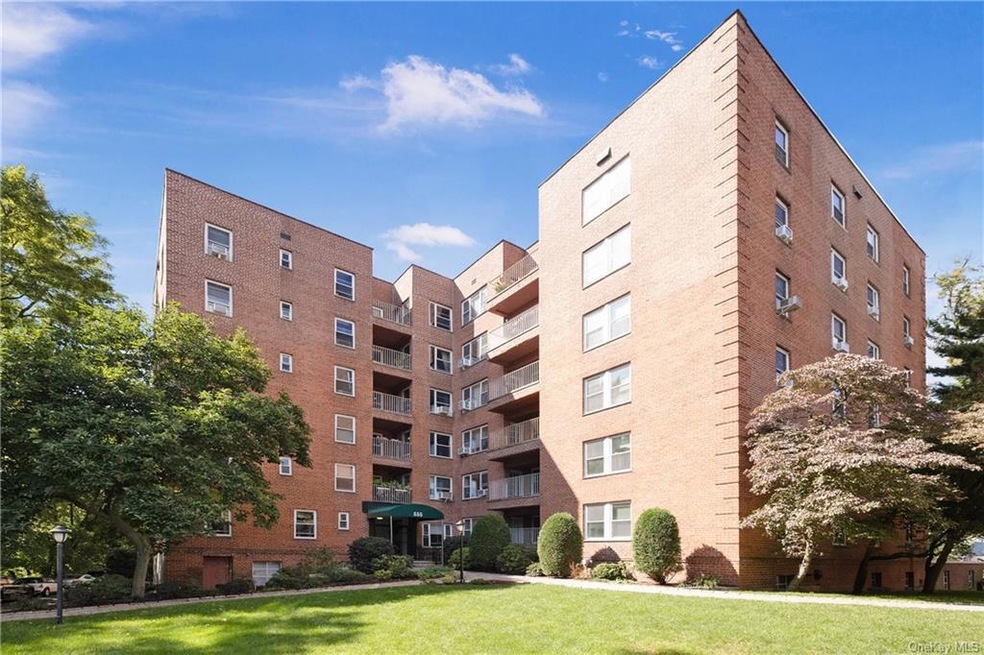555 Broadway unit 1C, Hastings On Hudson, NY 10706 - photo 1