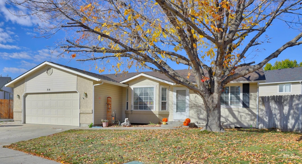 Pending $305,000 • Co-Listing Agent