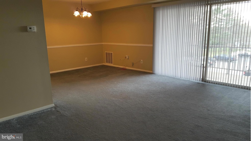 203 Erin Way unit 202, Reisterstown, MD 21136 - photo 1