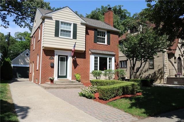 THIS LARGE (1,306) 3 BEDROOM BRICK COLONIAL WITH M