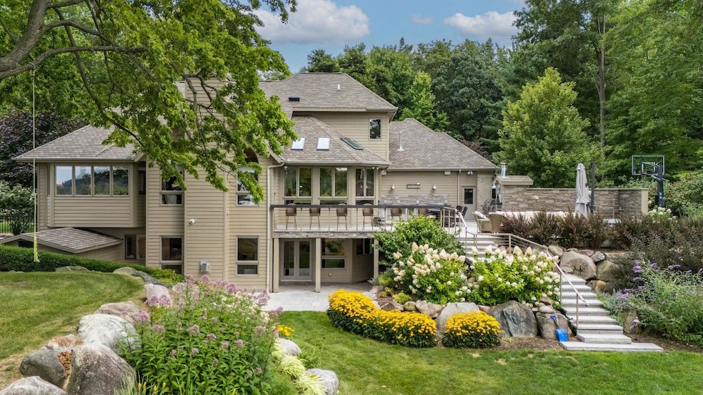 Sold $1,025,000