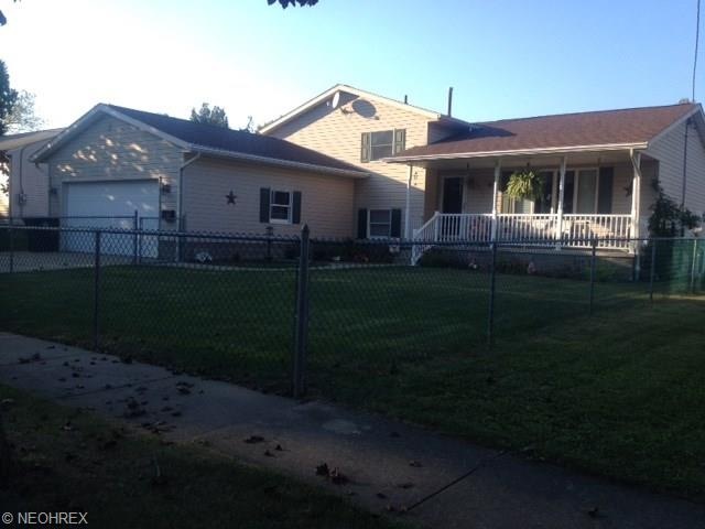 Welcome to 1077 Sutherland Ave.  Built in 1995.