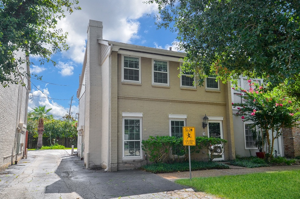 940 Wycliffe Dr unit 6, Houston, TX 77079 - photo 1