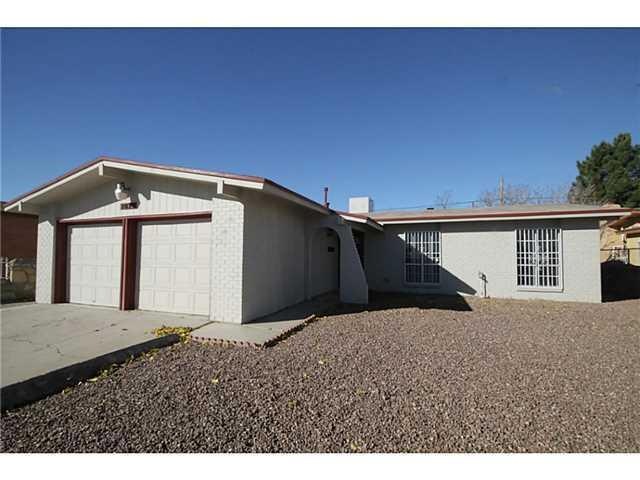 2029 Noviembre Dr, El Paso, TX 79935 - photo 1