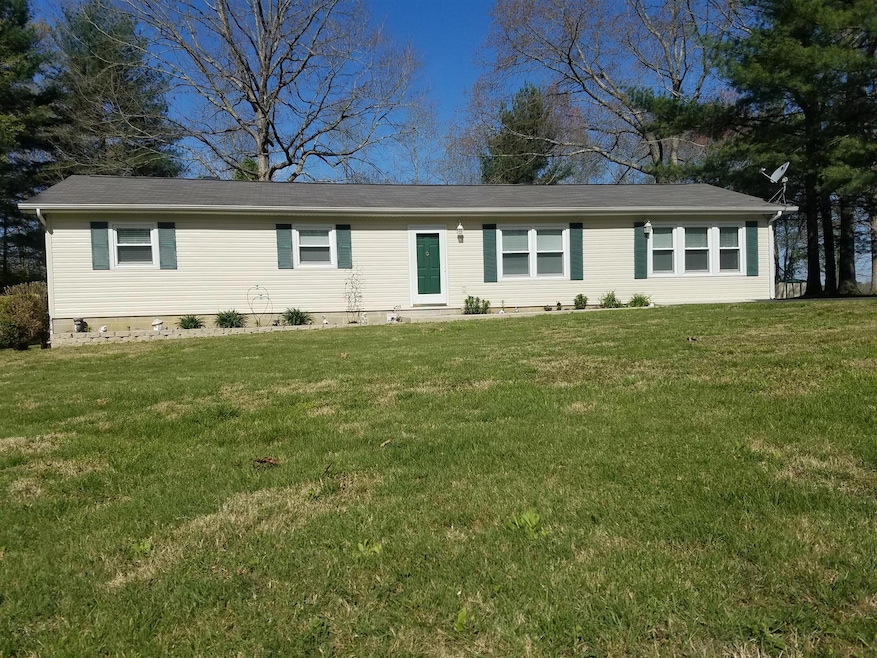 529 Gilley Cir, Manchester, TN 37355 - photo 1