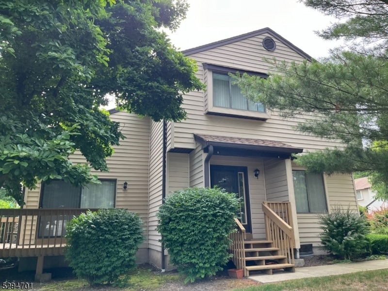 Sold $375,000 • Co-Listing Agent