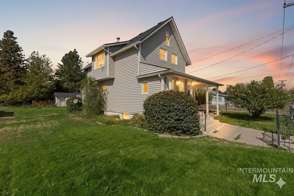 Pending $495,000 • Co-Listing Agent