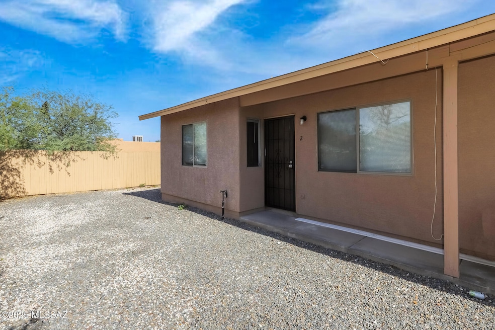 2635 N Fontana Ave unit 2, Tucson, AZ 85705 - photo 1
