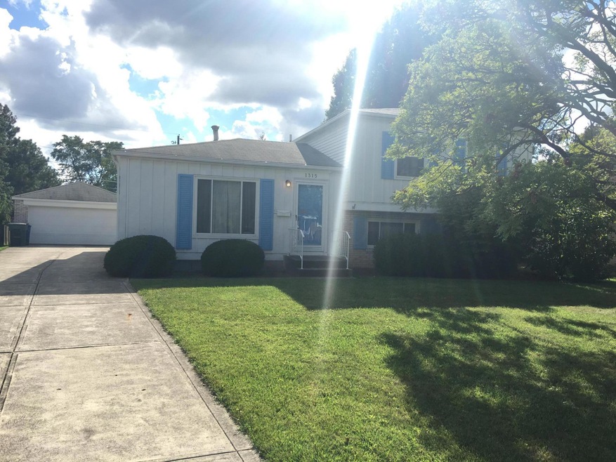 1315 Fowler Dr, Columbus, OH 43224 - photo 1