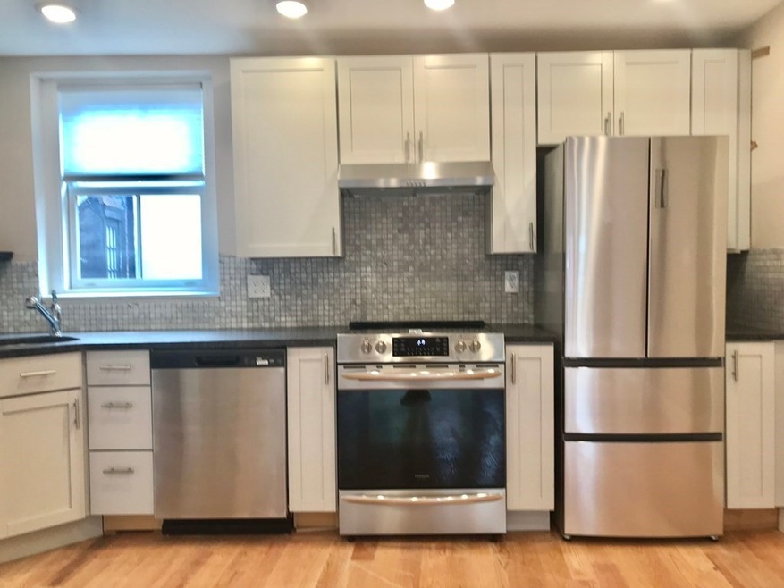 92A Pinckney St unit 5, Boston, MA 02114 - photo 1