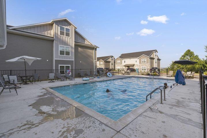 3112 Vineyards Terrace Next to Pool