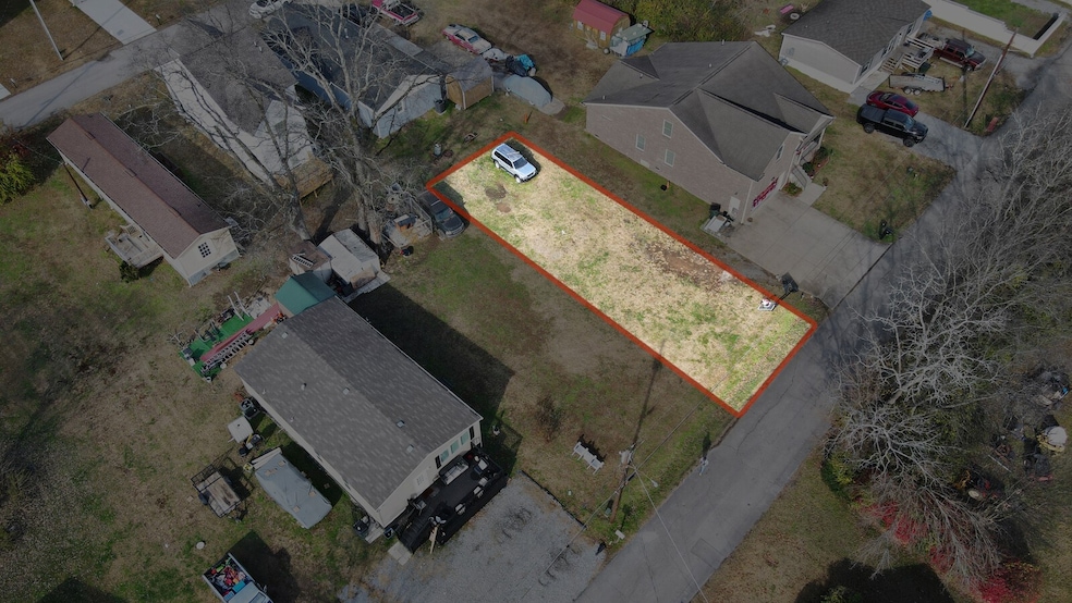 172 S Maple Ave, Gallatin, TN 37066 - photo 1