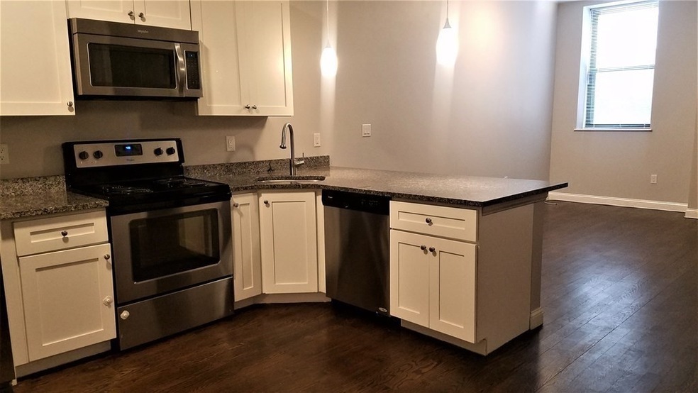 10 Merrymount Rd unit 305, Quincy, MA 02169 - photo 1