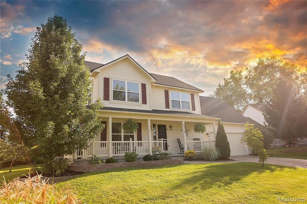 2716 Laurel Oak Dr unit 178, Howell, MI 48855 - photo 1