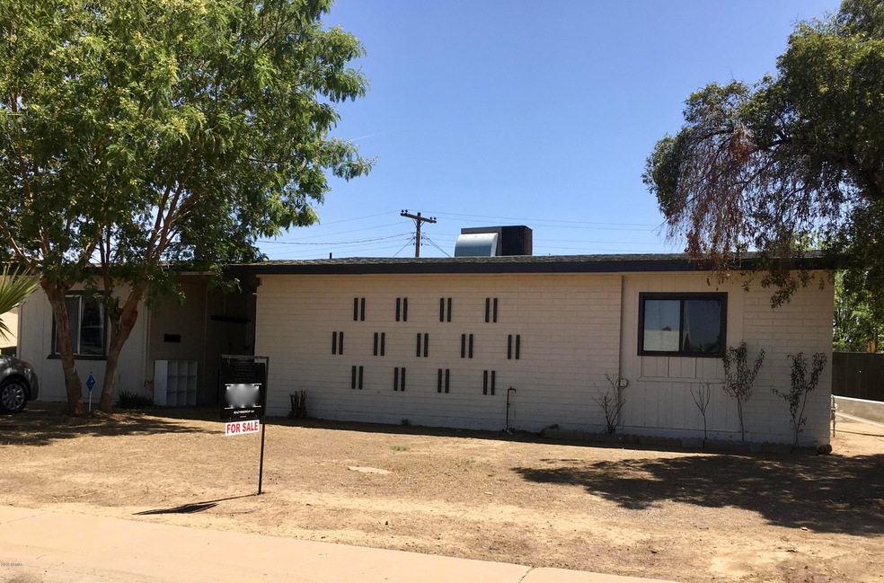 7937 W Pinchot Ave, Phoenix, AZ 85033 - photo 1