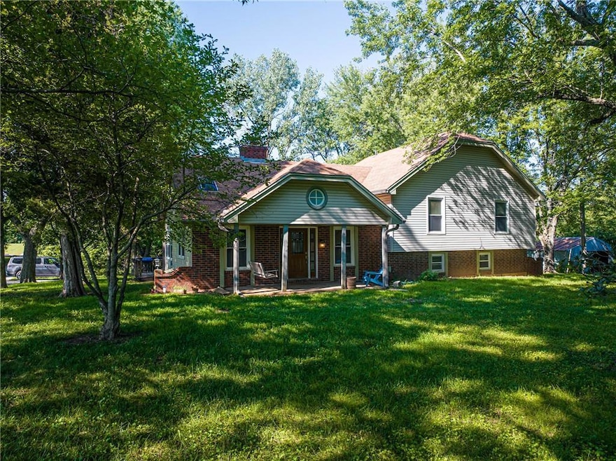 169 SW 800th Rd, Warrensburg, MO 64093 - photo 1