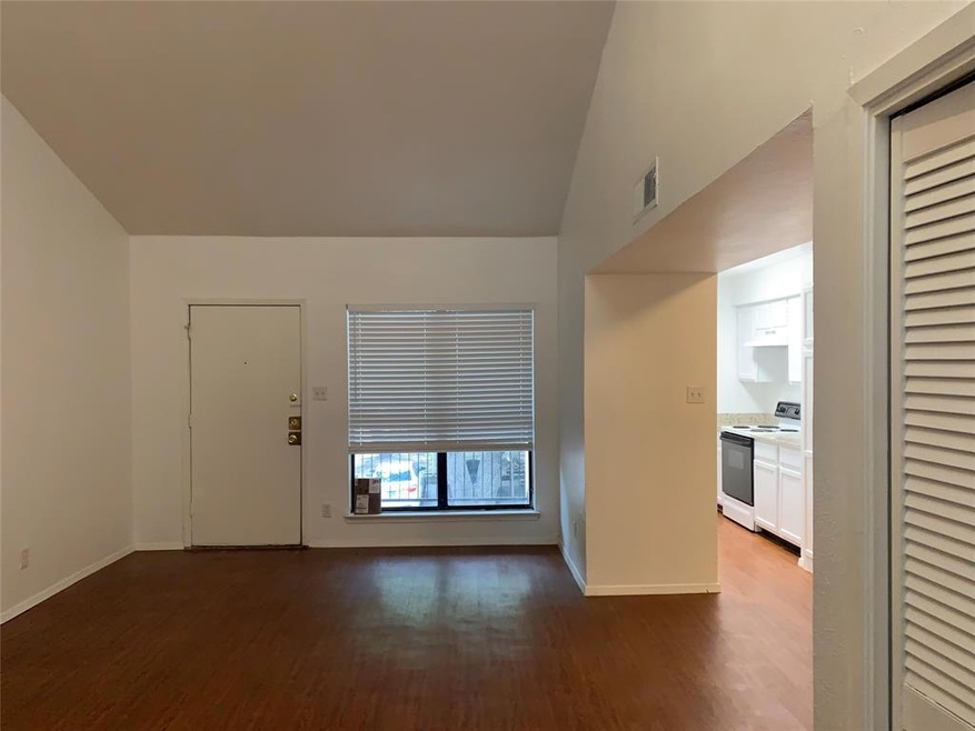 6646 E Lovers Ln unit 904, Dallas, TX 75214 - photo 1