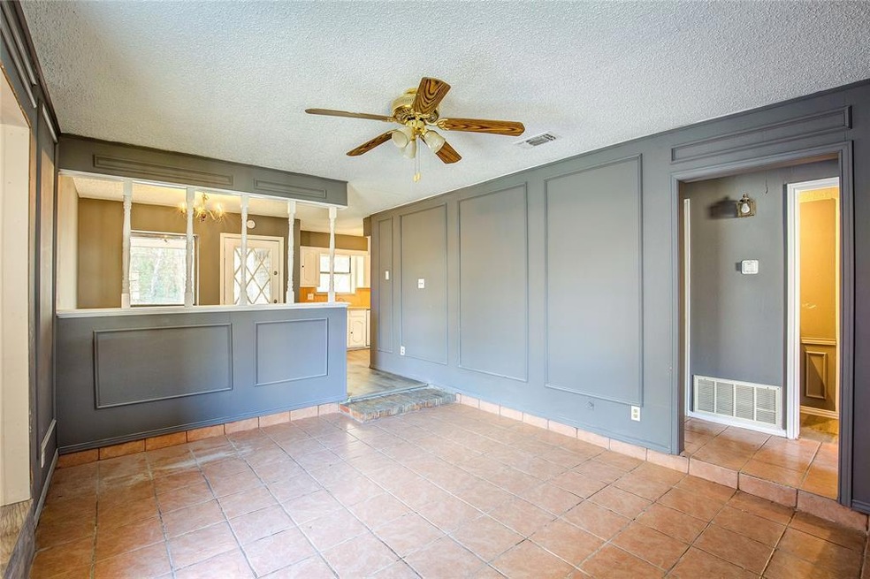 1007 N Clay St unit A, Ennis, TX 75119 - photo 1