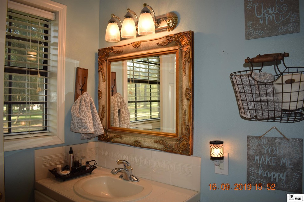 6229 Justus Rd, Bastrop, LA 71220 - photo 1