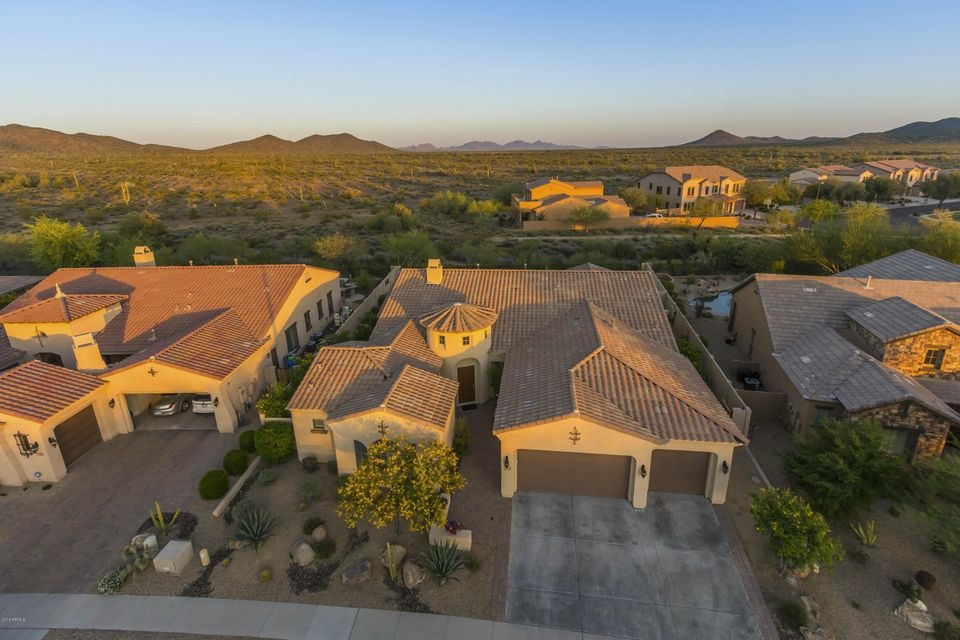 Private. Lot Premium Setting. Mtn Views