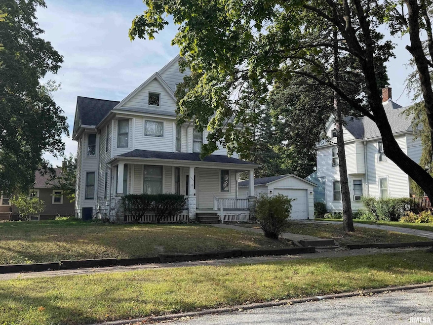 1520 28th Ave, Moline, IL 61265 - photo 1