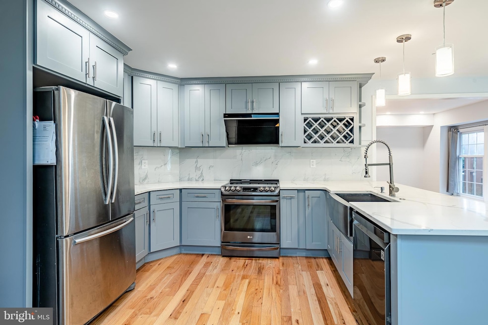 10 Windsor Cir, Chesterbrook, PA 19087 - photo 1