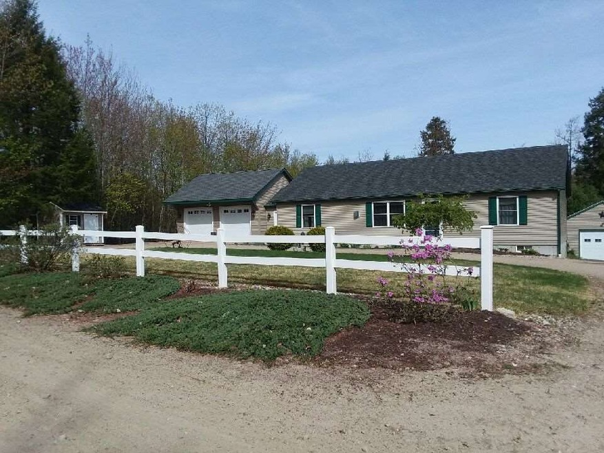 44 Juniper Ridge Rd, Brookfield, NH 03872 - photo 1