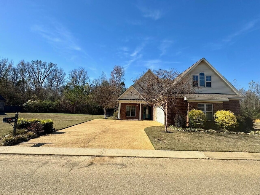 199 Silvertree Crossing