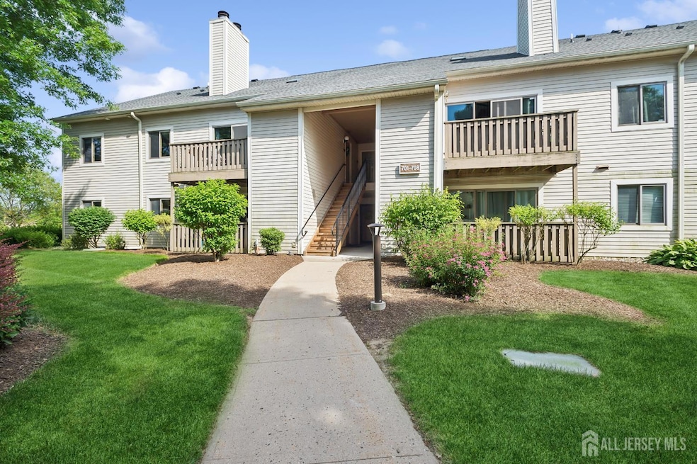 701 Aspen Dr, Plainsboro, NJ 08536 - photo 1