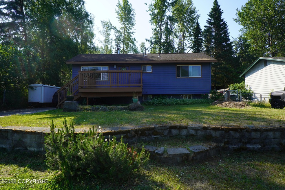 2094 Waldron Dr, Anchorage, AK 99507 - photo 1