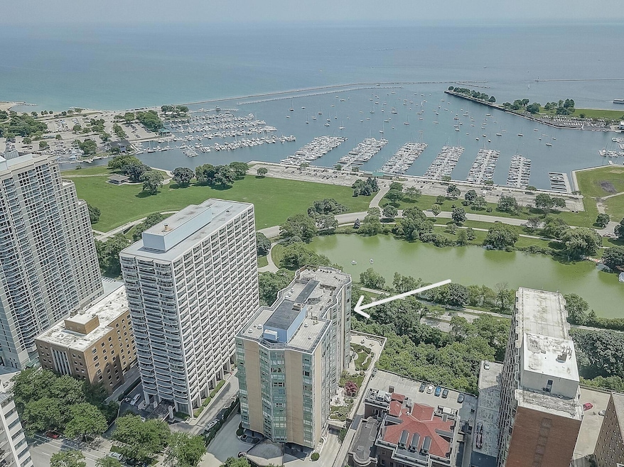 The Newport unit 1104, Milwaukee, WI 53202 - photo 1