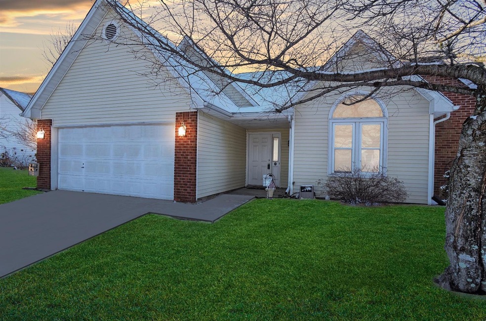 6507 Sandric Ln, Liberty Township, OH 45044 - photo 1