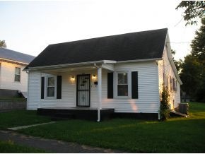 906 Afton St, Johnson City, TN 37601 - photo 1