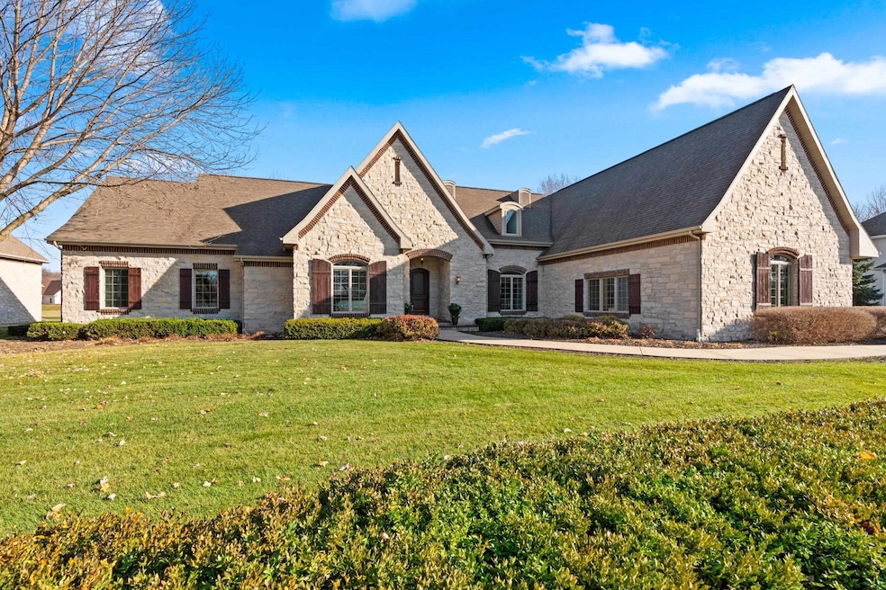 N8418 N Shore Rd, Menasha, WI 54952 - photo 1