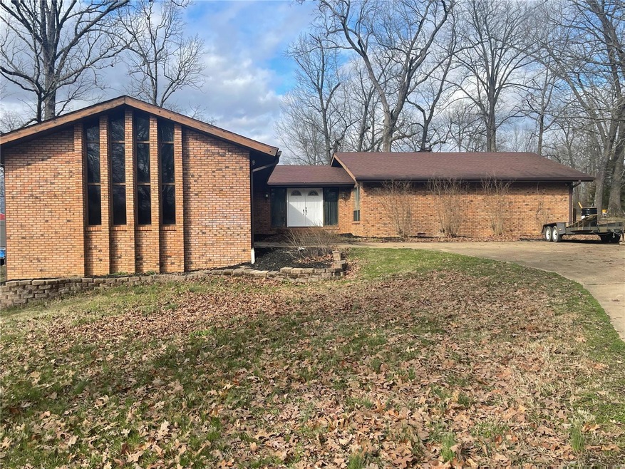 2868 Carrie Ann Cir, Poplar Bluff, MO 63901 - photo 1