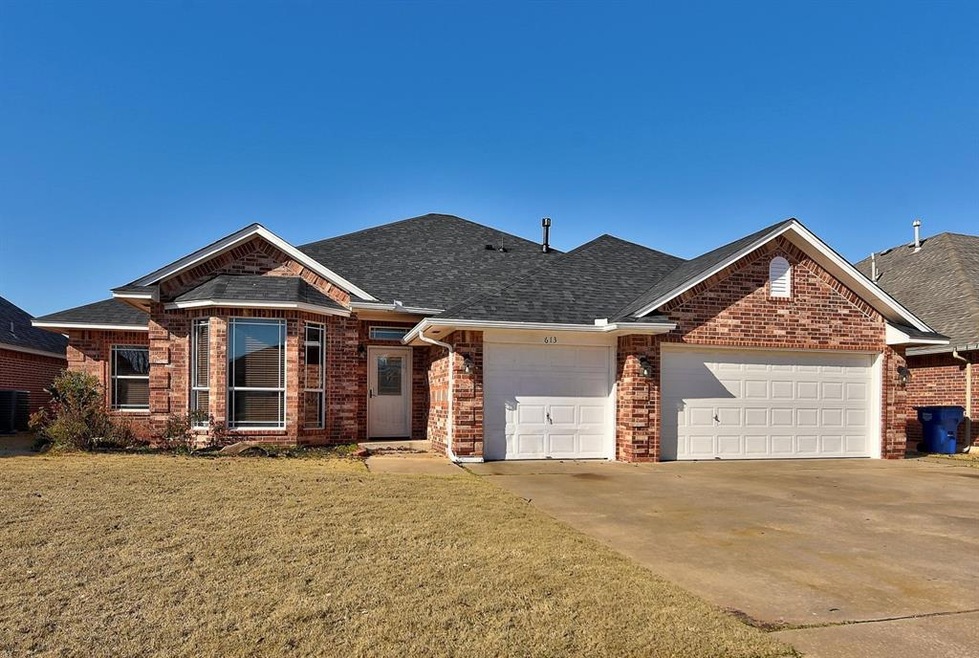 613 N Geronimo Way, Mustang, OK 73064 MLS 1092842