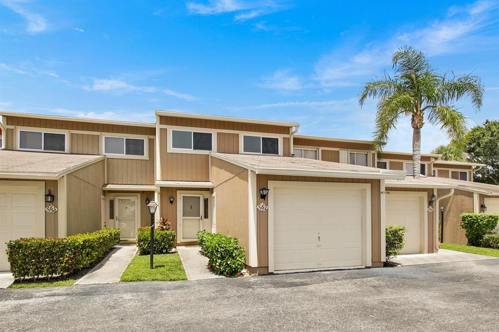 363 Maplecrest Cir