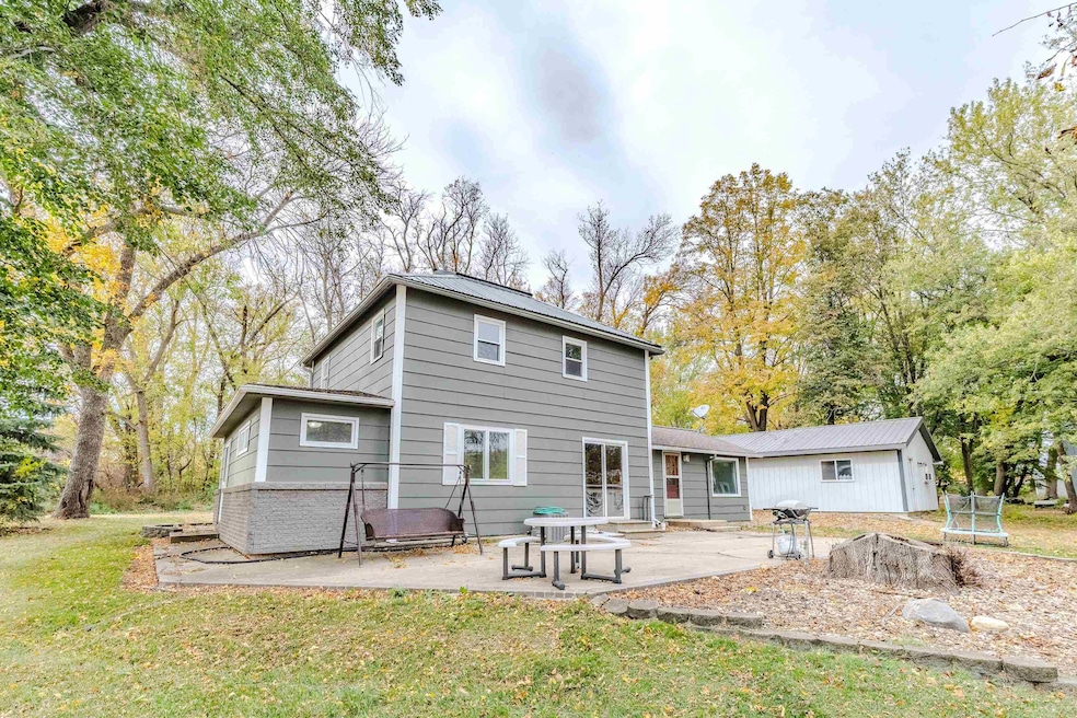 6390 160th St, Ocheyedan, IA 51354 - photo 1