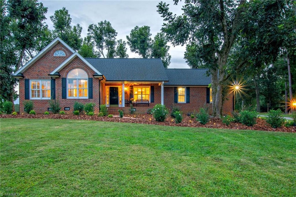 1161 Arrowstone Dr, Asheboro, NC 27205 - photo 1