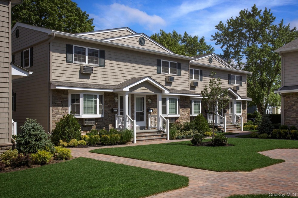 51 Park Ave unit 51-E, Babylon, NY 11702 - photo 1