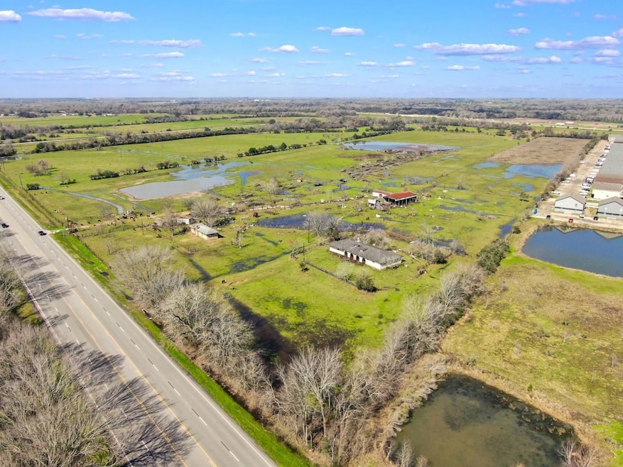 45814 Hwy 290 Bus, Hempstead, TX 77445 - photo 1